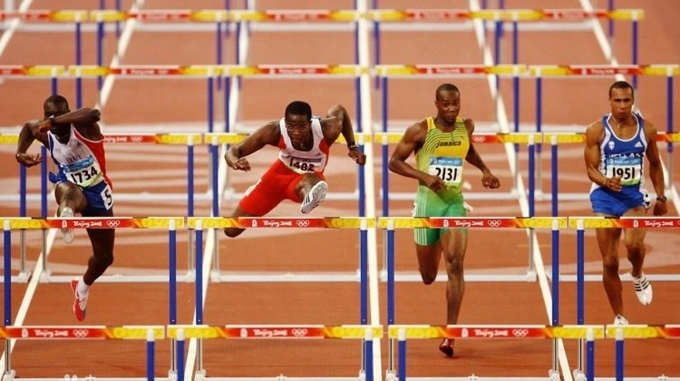 为什么不能随意亮牌（为何不宜随意亮牌）